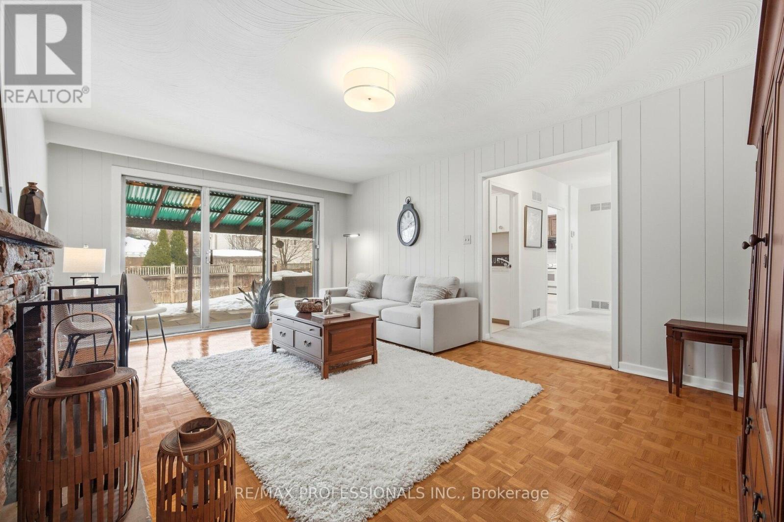 19 Cherry Post Crescent, Toronto, Ontario  M9C 2J9 - Photo 21 - W12810656