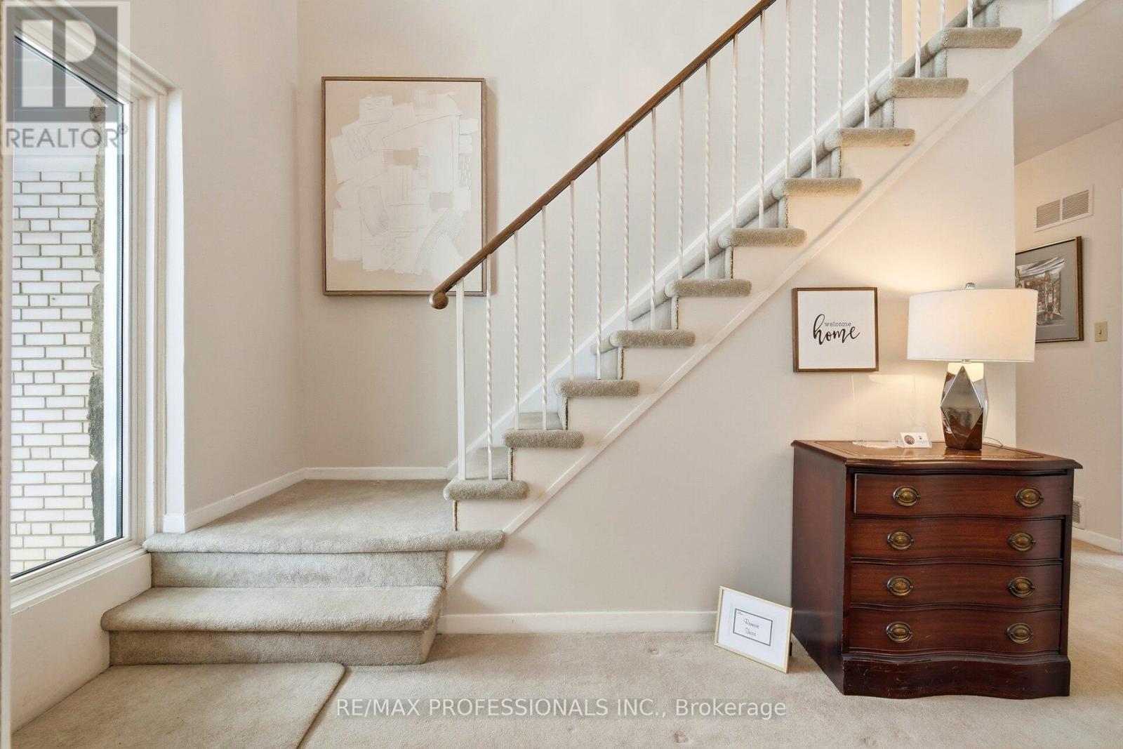 19 Cherry Post Crescent, Toronto, Ontario  M9C 2J9 - Photo 26 - W12810656