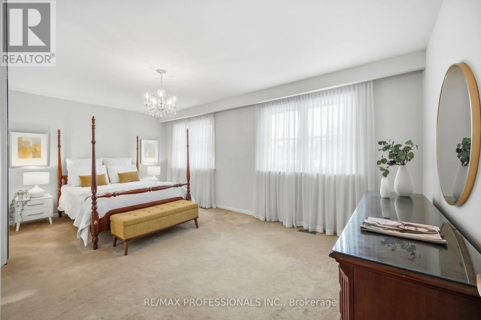 19 Cherry Post Crescent, Toronto, Ontario  M9C 2J9 - Photo 27 - W12810656