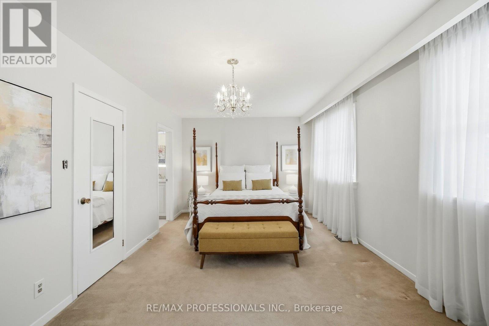 19 Cherry Post Crescent, Toronto, Ontario  M9C 2J9 - Photo 28 - W12810656