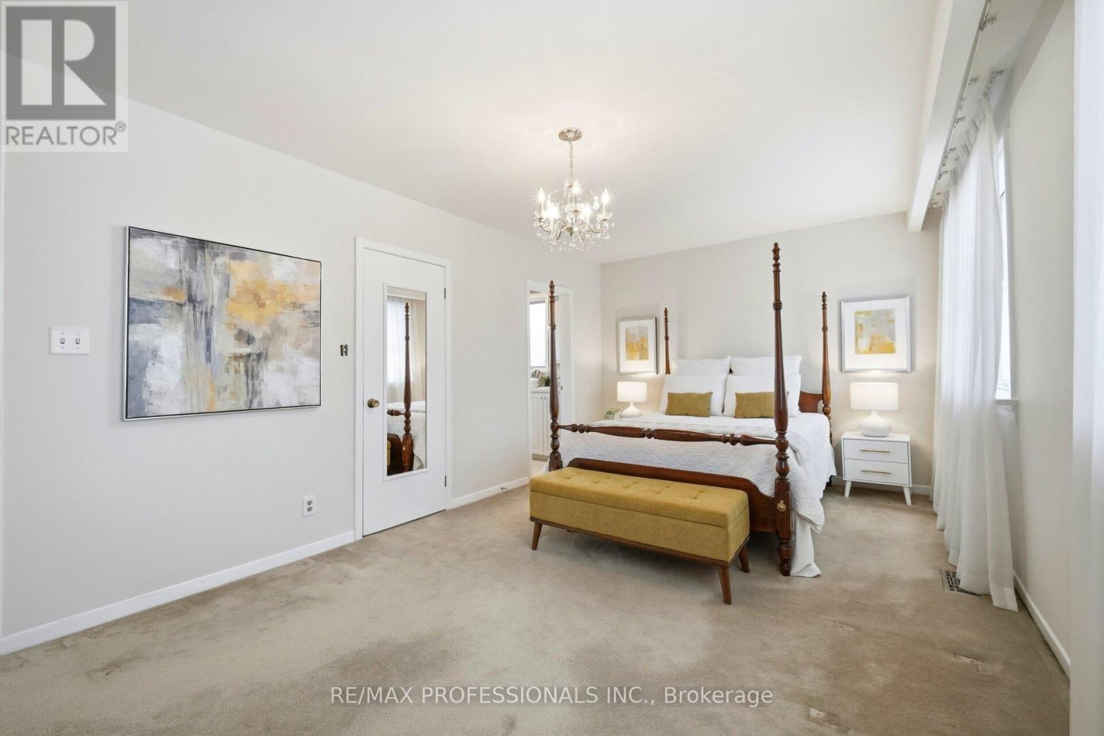 19 Cherry Post Crescent, Toronto, Ontario  M9C 2J9 - Photo 29 - W12810656