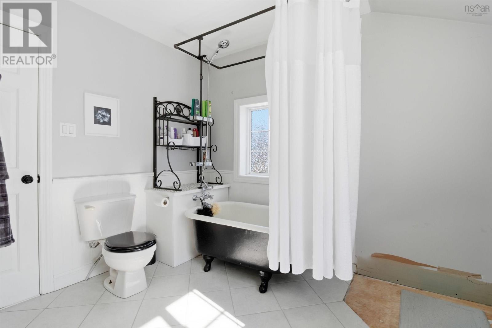 11 Maplewood Drive, Halifax, Nova Scotia  B3N 1C4 - Photo 23 - 202603124