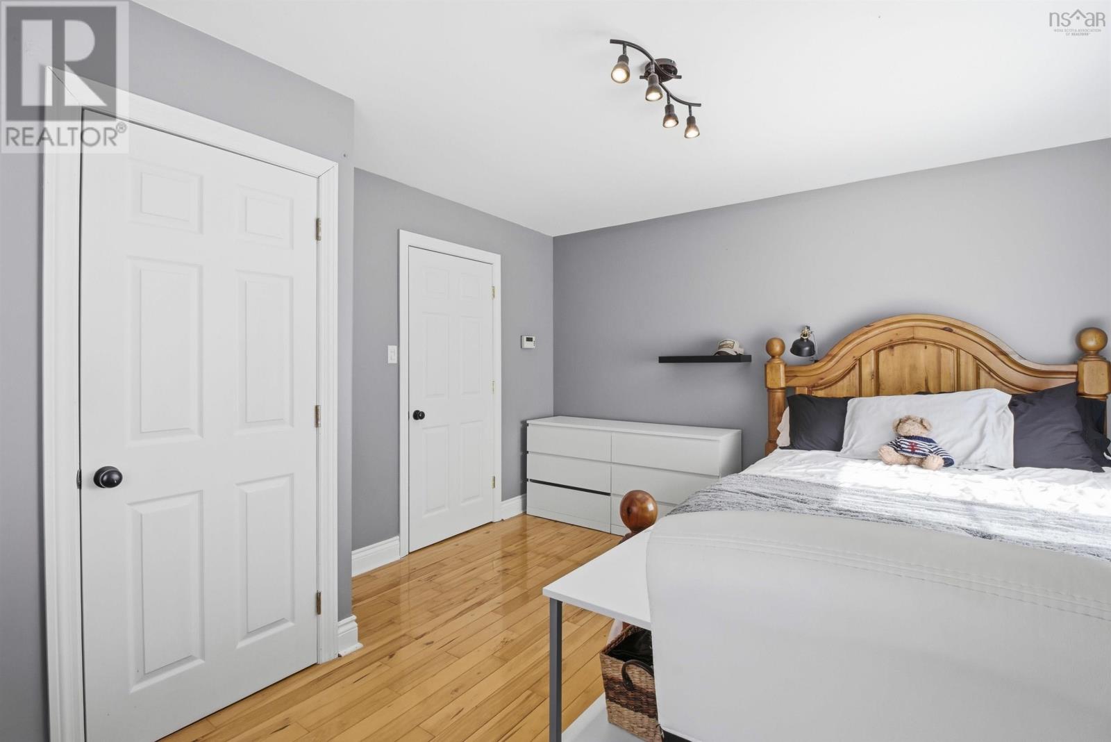 11 Maplewood Drive, Halifax, Nova Scotia  B3N 1C4 - Photo 28 - 202603124