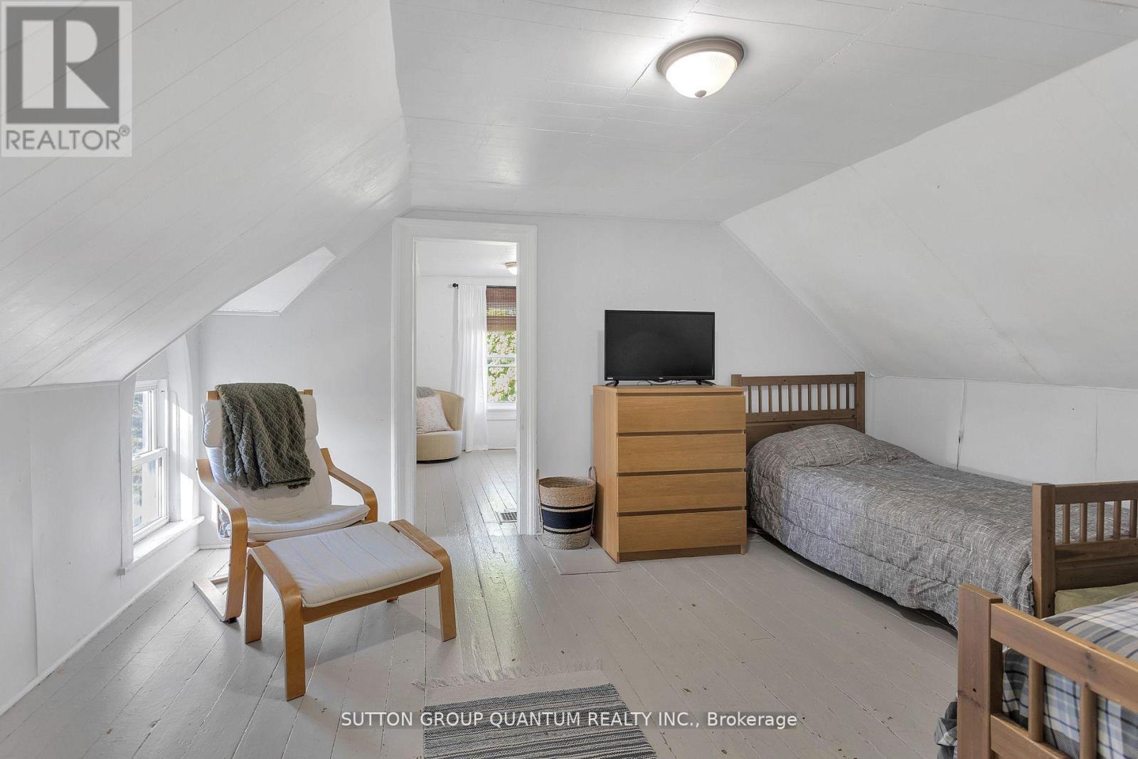 442 First Concession Road, Norfolk, Ontario  N0E 1M0 - Photo 12 - X12810626