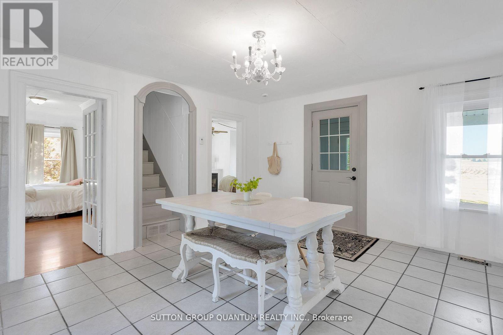 442 First Concession Road, Norfolk, Ontario  N0E 1M0 - Photo 5 - X12810626