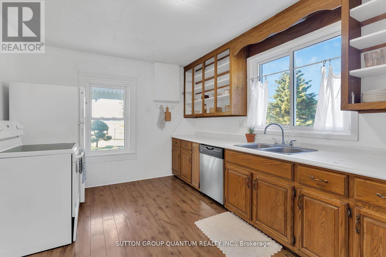 442 First Concession Road, Norfolk, Ontario  N0E 1M0 - Photo 6 - X12810626