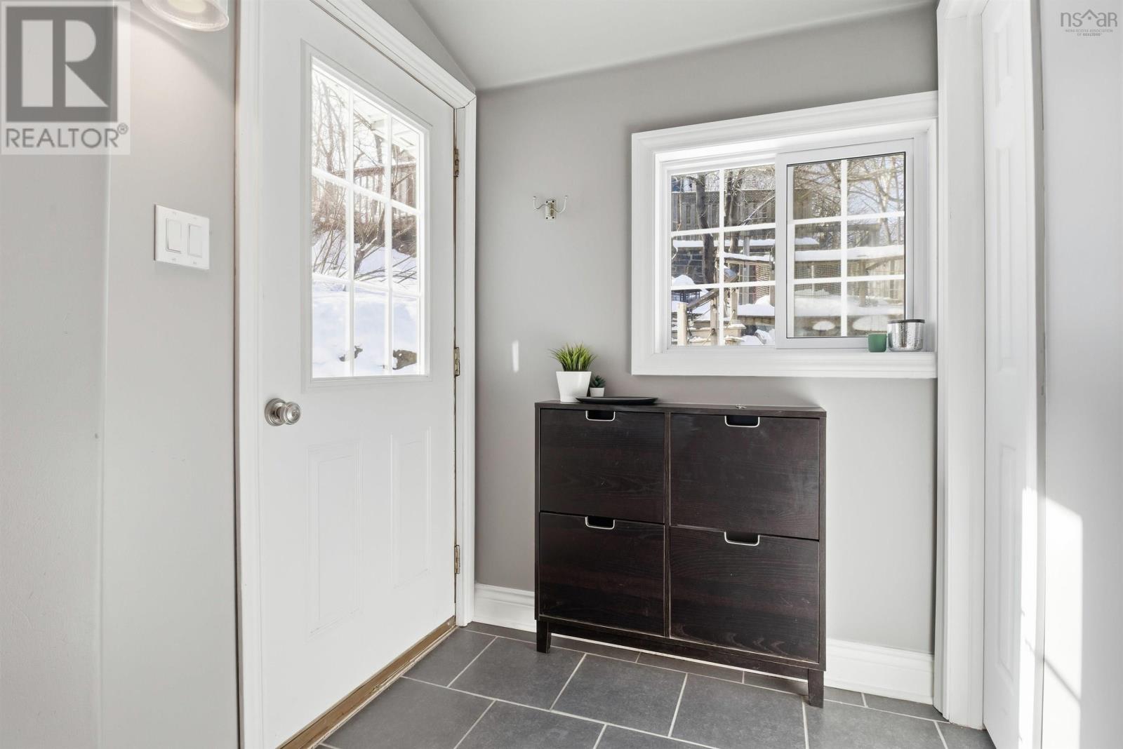 11 Maplewood Drive, Halifax, Nova Scotia  B3N 1C4 - Photo 32 - 202603124