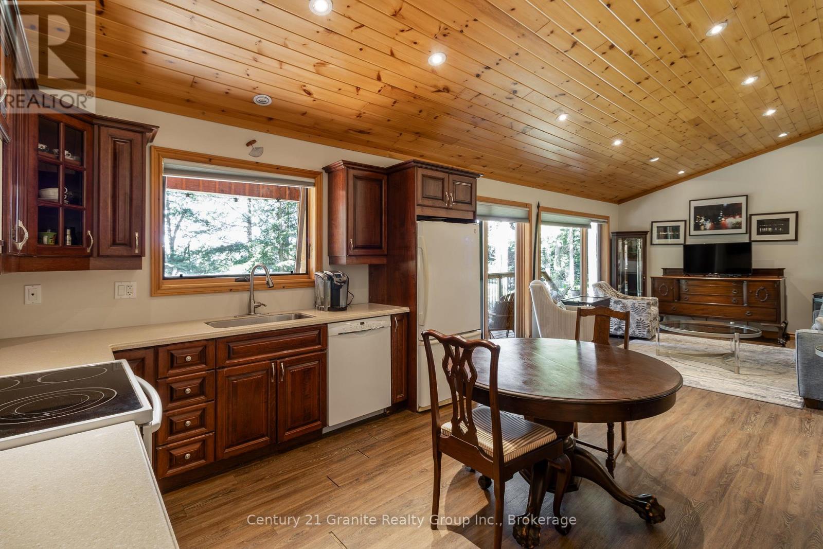 1219 Marathon Drive, Minden Hills (Minden), Ontario  K0M 2K0 - Photo 7 - X12810682