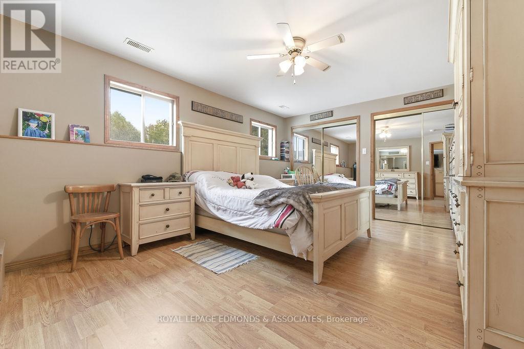 28 Bob Seguin Drive, Laurentian Hills, Ontario  K0J 1J0 - Photo 28 - X12810670