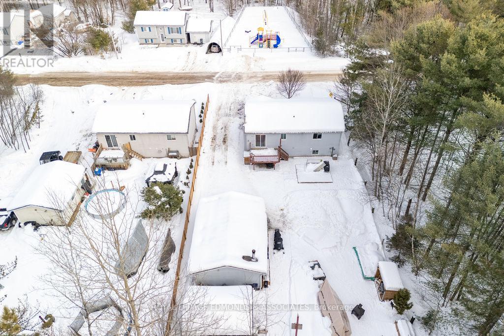 28 Bob Seguin Drive, Laurentian Hills, Ontario  K0J 1J0 - Photo 3 - X12810670