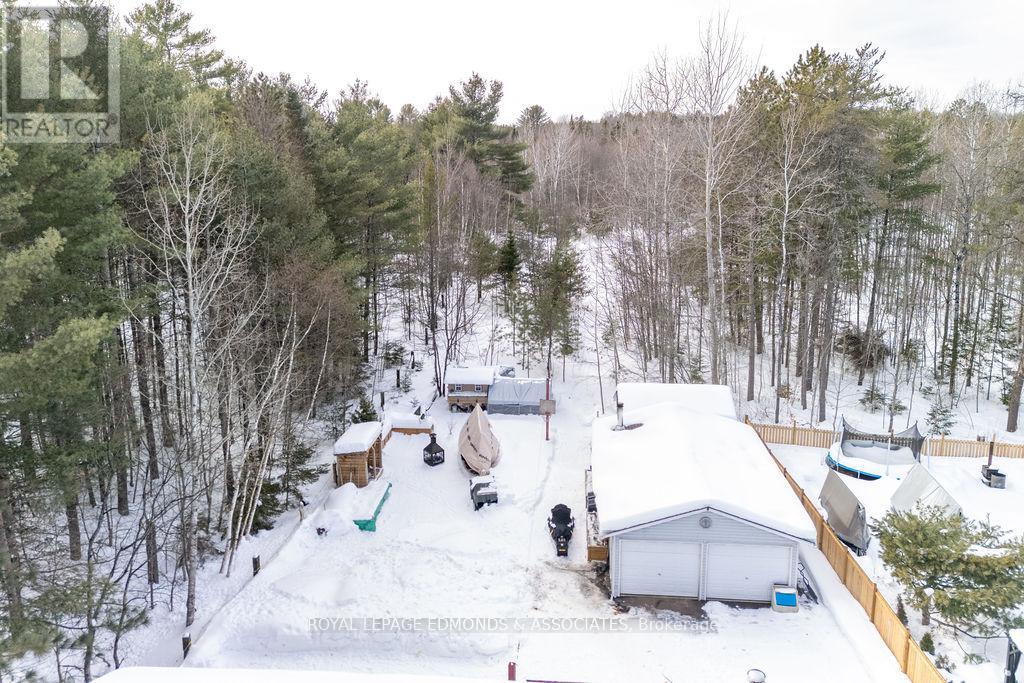 28 Bob Seguin Drive, Laurentian Hills, Ontario  K0J 1J0 - Photo 4 - X12810670