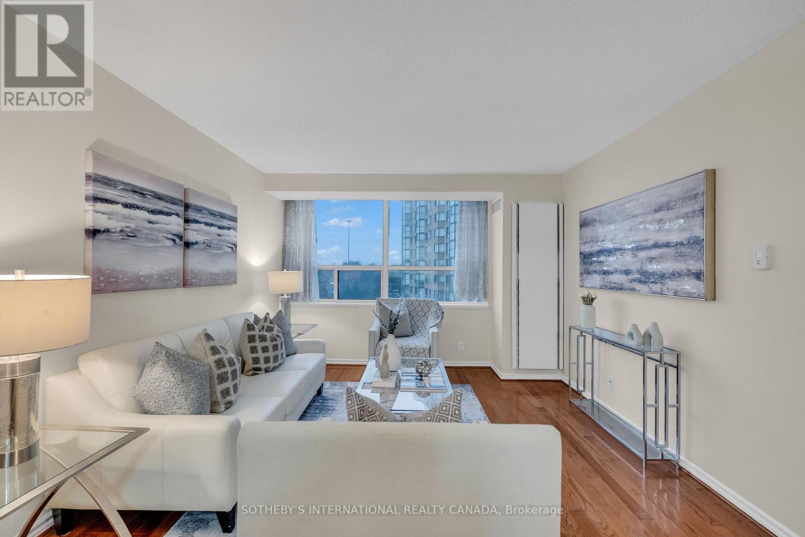 610 - 265 Ridley Boulevard, Toronto, Ontario  M5M 4N8 - Photo 2 - C12810696