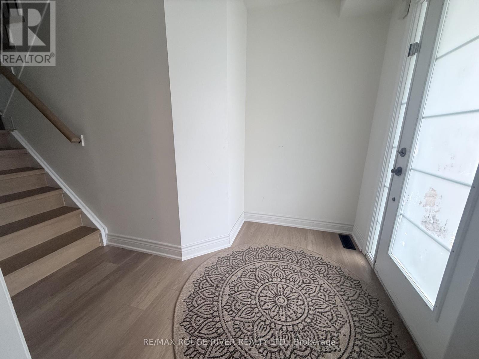 16 Lawrencetown Street, Ajax, Ontario  L1S 0B8 - Photo 4 - E12810690