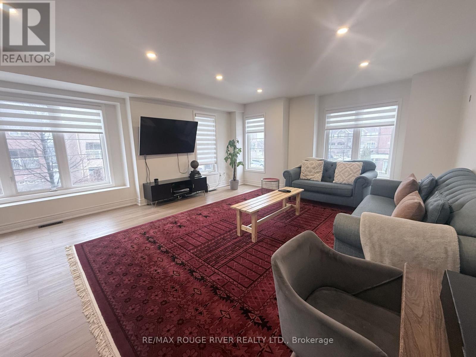 16 Lawrencetown Street, Ajax, Ontario  L1S 0B8 - Photo 5 - E12810690