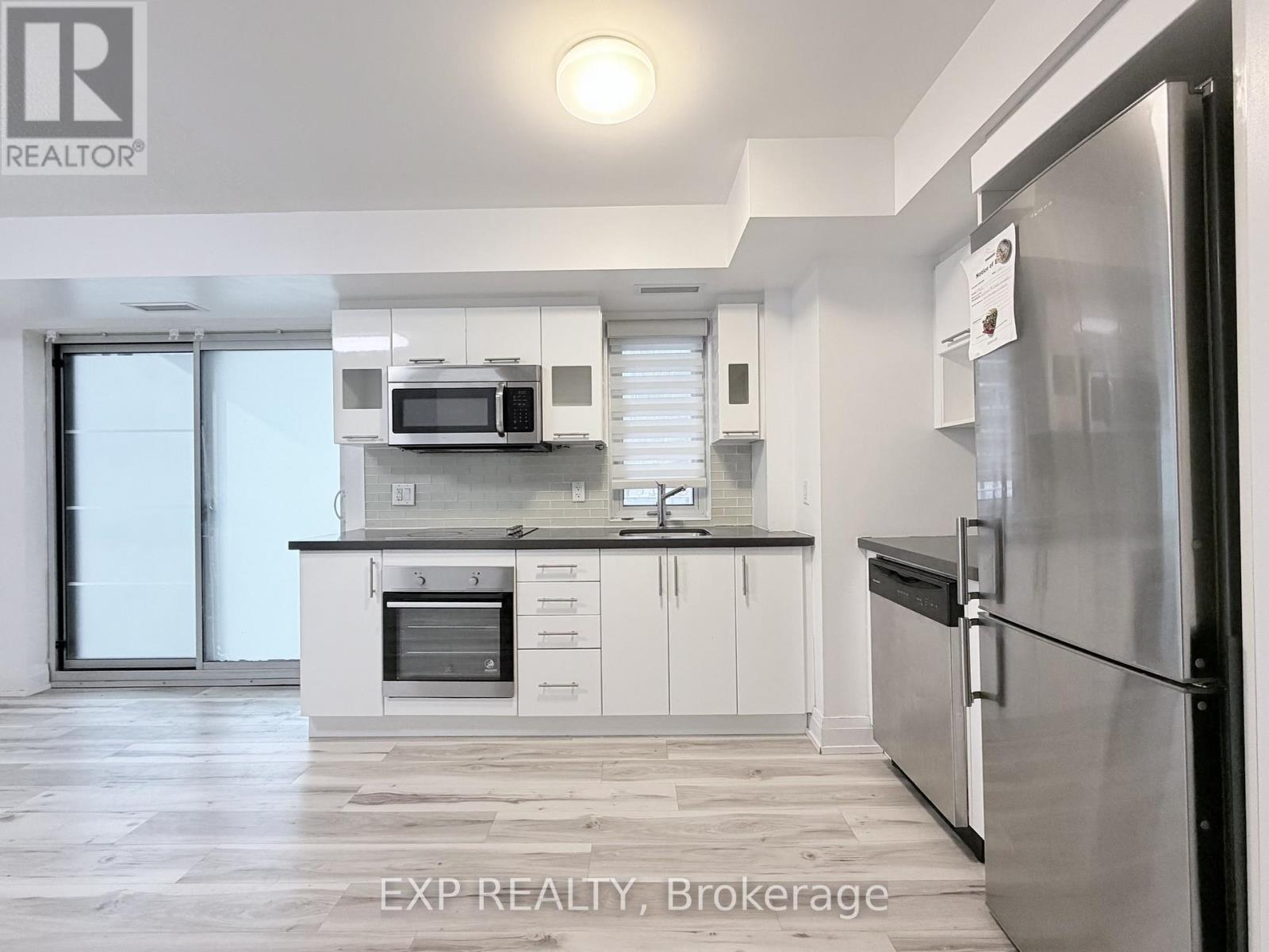 112-E - 555 Wilson Avenue, Toronto, Ontario  M3H 0C5 - Photo 9 - C12749886