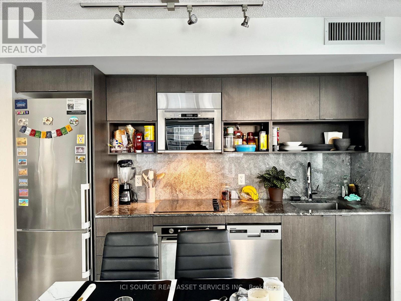 609 - 7 Mabelle Avenue, Toronto, Ontario  M9A 0C9 - Photo 4 - W12810666