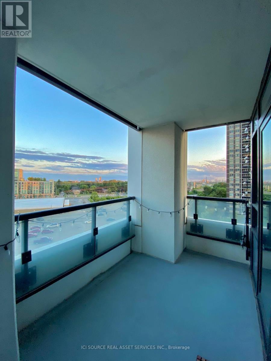 609 - 7 Mabelle Avenue, Toronto, Ontario  M9A 0C9 - Photo 7 - W12810666