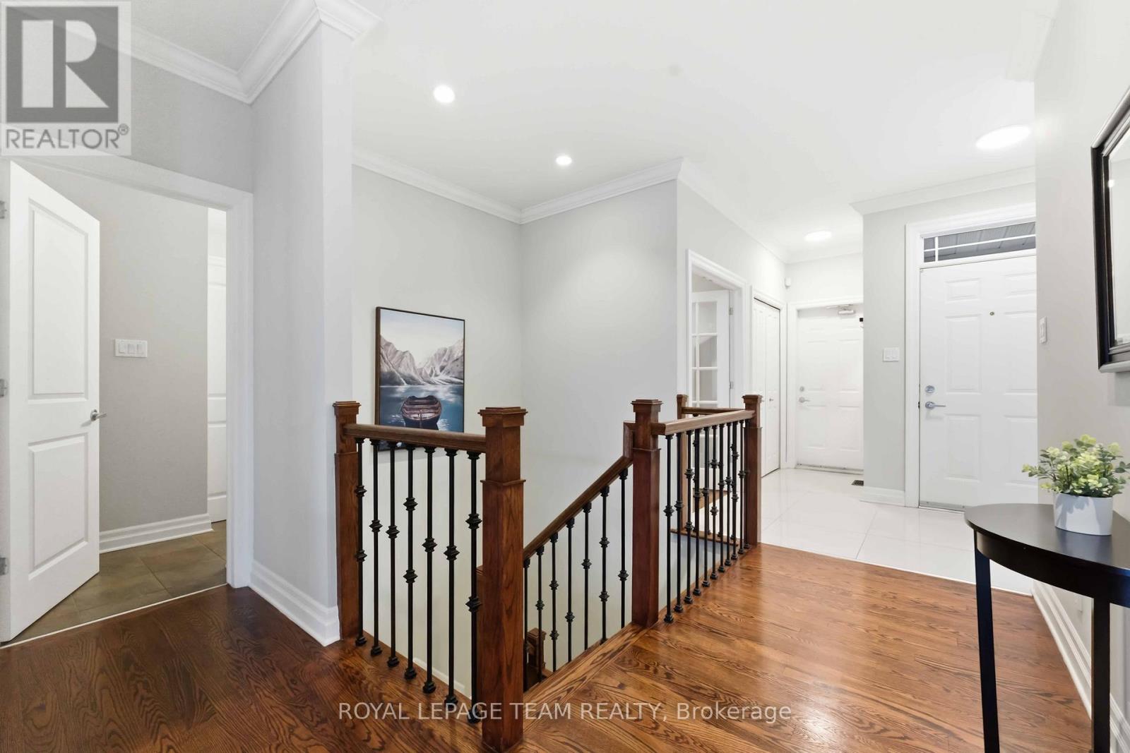 6 Waterford Way, Ottawa, Ontario  K2E 7V4 - Photo 24 - X12809124