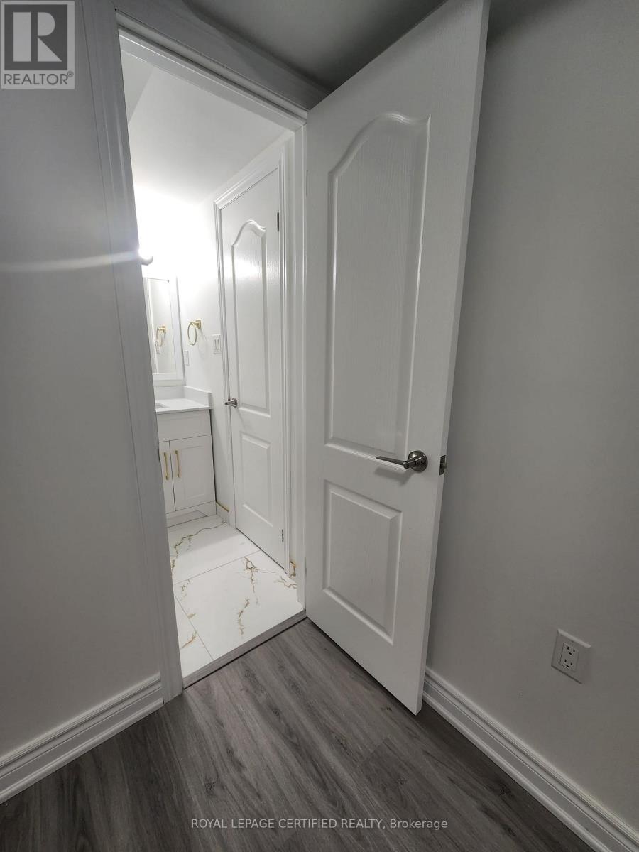 4302 Dennis Avenue, Lincoln (Beamsville), Ontario  L3J 1N3 - Photo 14 - X12810698