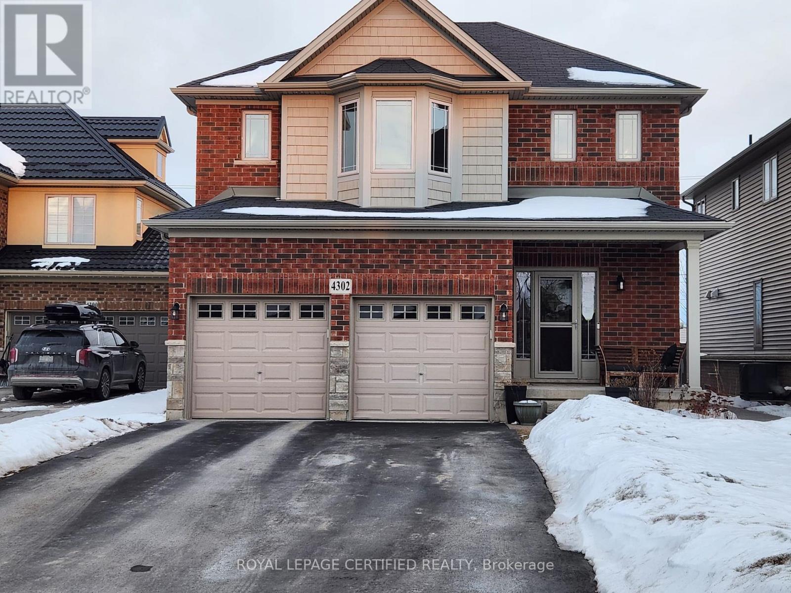 4302 Dennis Avenue, Lincoln (Beamsville), Ontario  L3J 1N3 - Photo 2 - X12810698