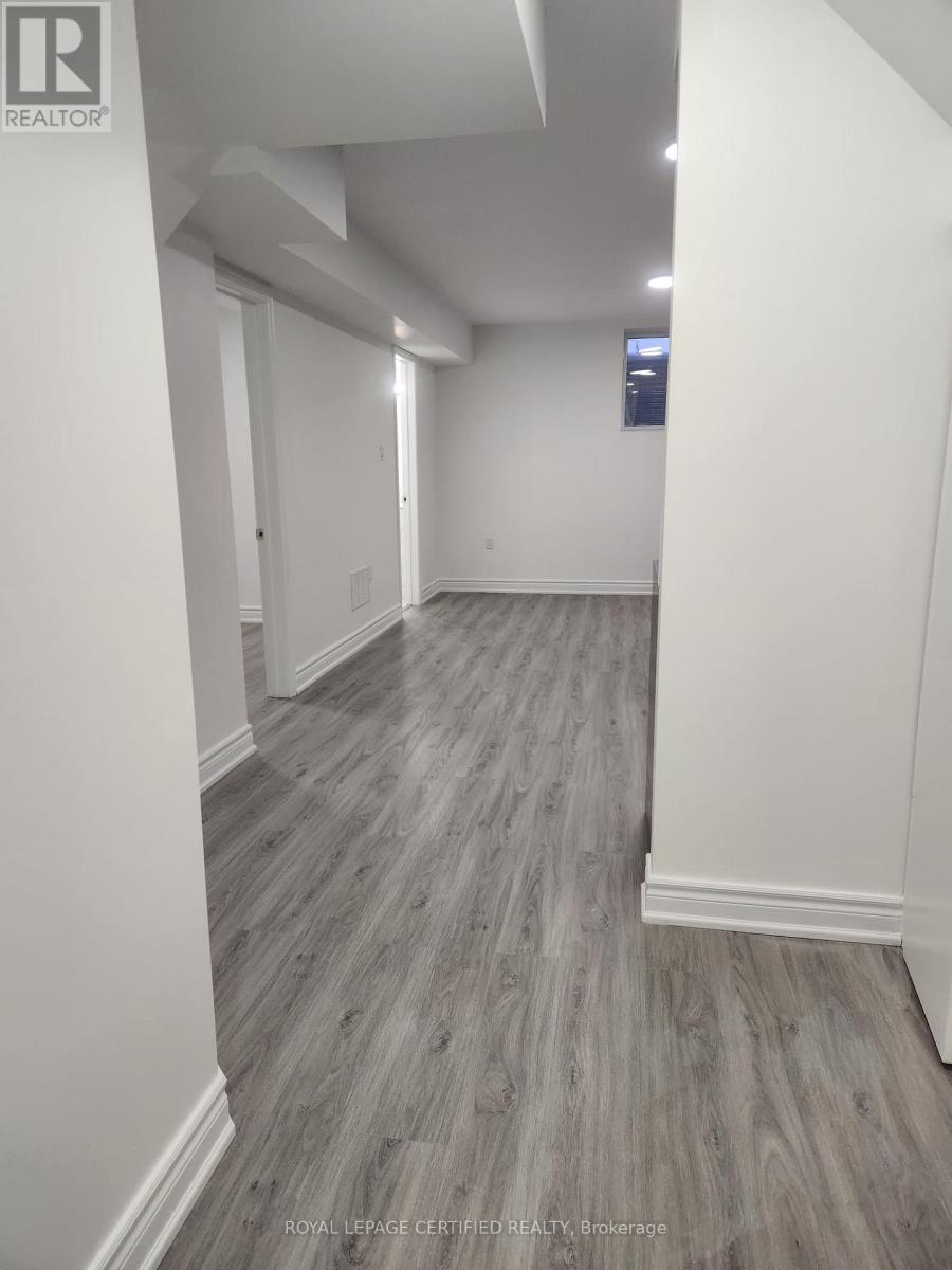 4302 Dennis Avenue, Lincoln (Beamsville), Ontario  L3J 1N3 - Photo 6 - X12810698