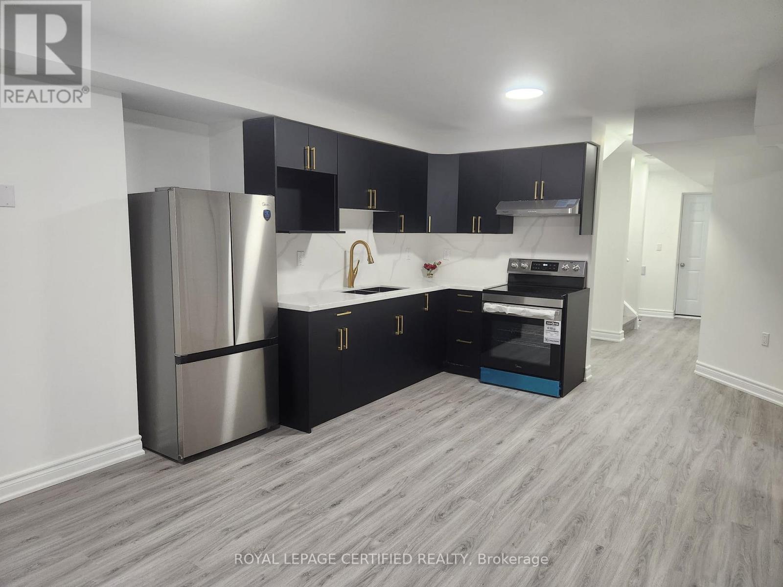 4302 Dennis Avenue, Lincoln (Beamsville), Ontario  L3J 1N3 - Photo 8 - X12810698