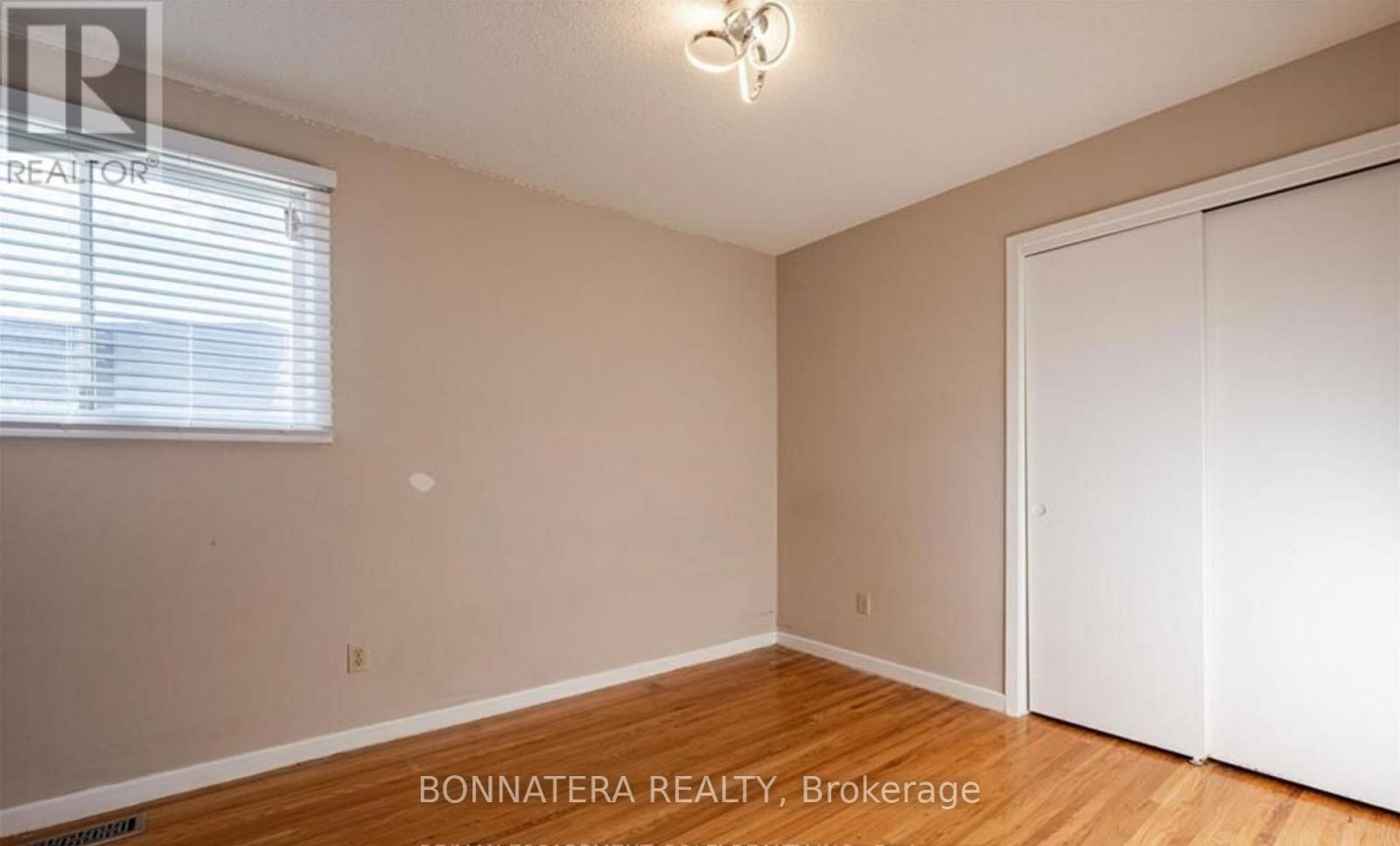 Upper Unit - 50 Cedardale Avenue, St. Catharines, Ontario  L2P 1B5 - Photo 15 - X12810700