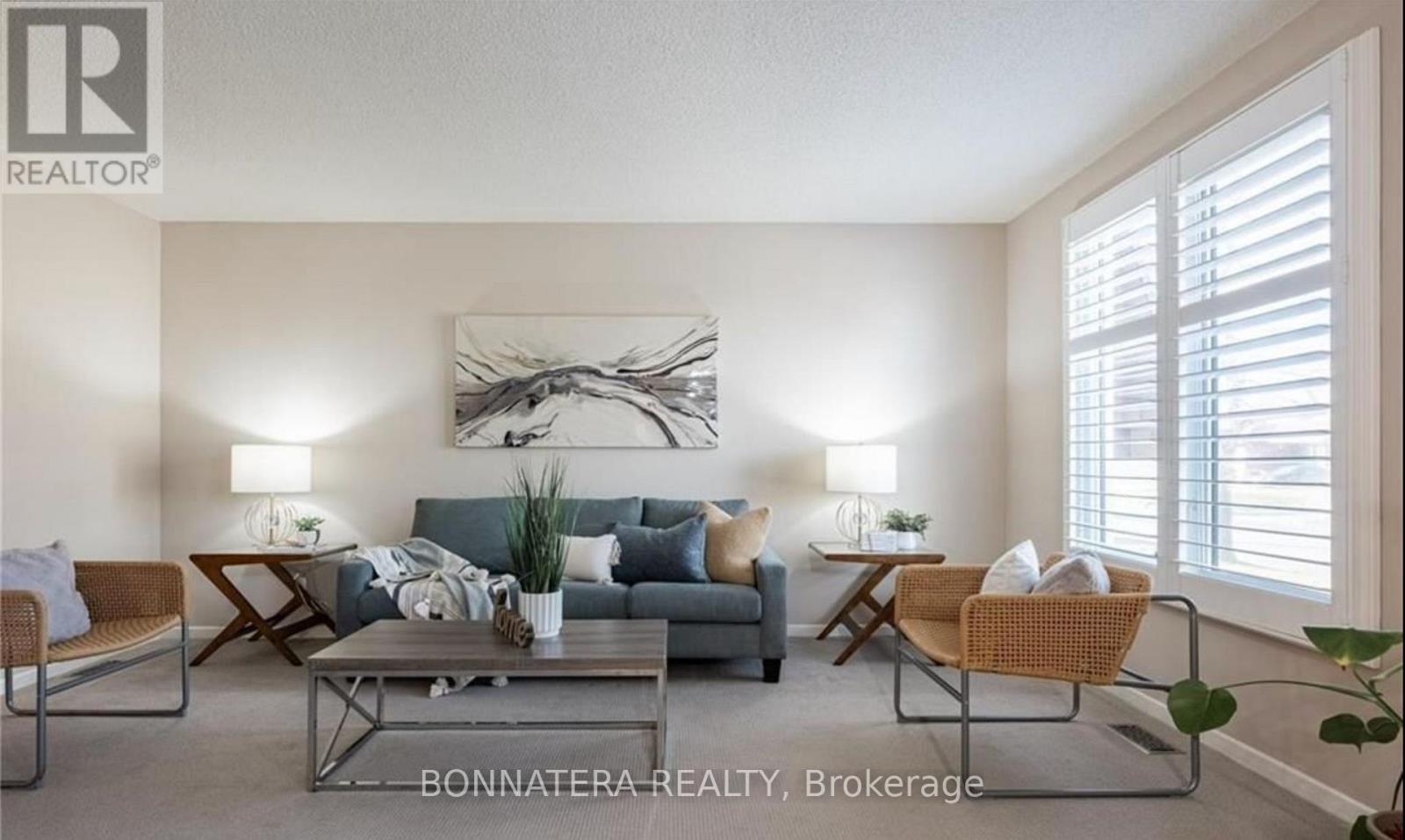 Upper Unit - 50 Cedardale Avenue, St. Catharines, Ontario  L2P 1B5 - Photo 5 - X12810700