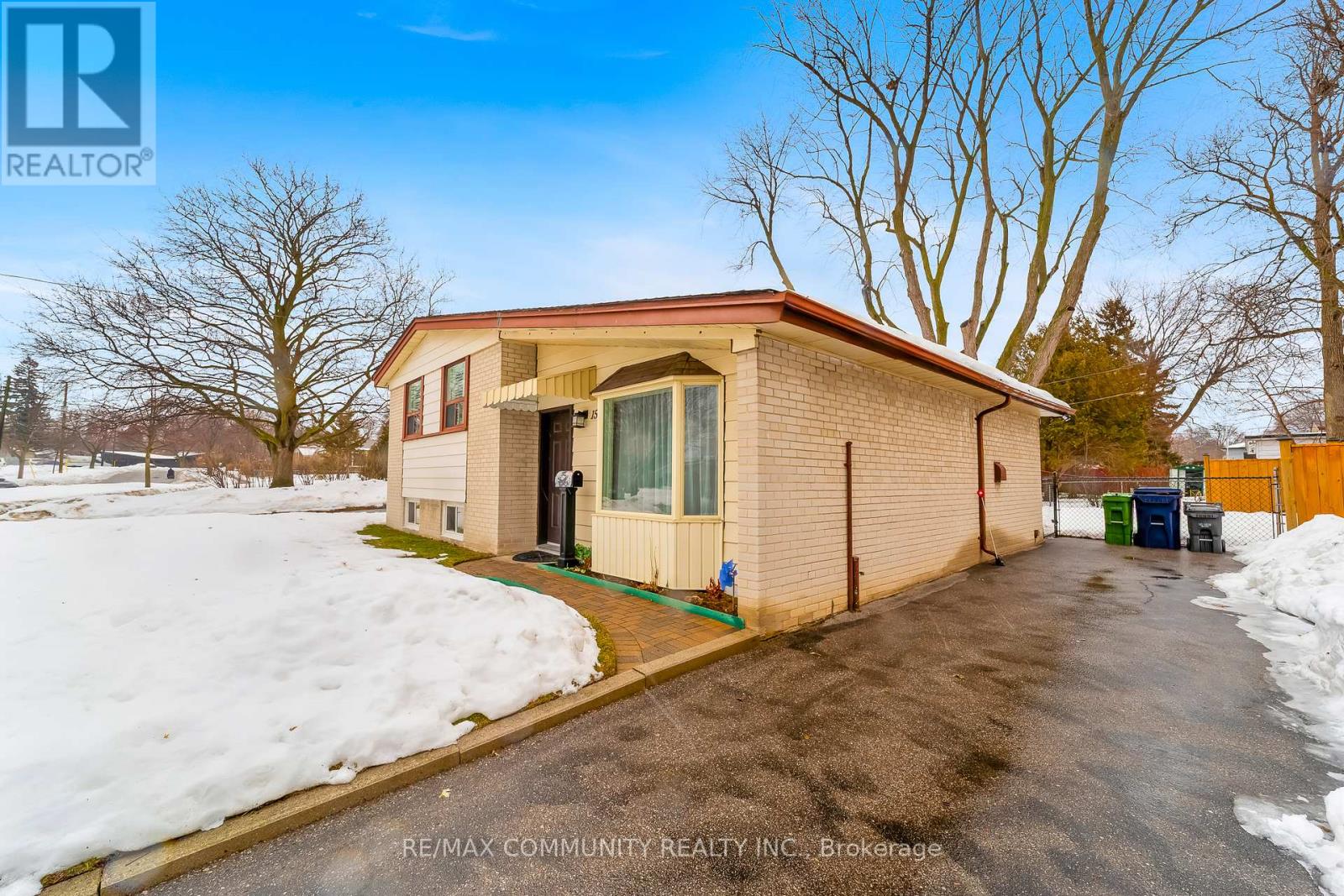 15 Ben Stanton Boulevard, Toronto, Ontario  M1H 1N6 - Photo 4 - E12810706