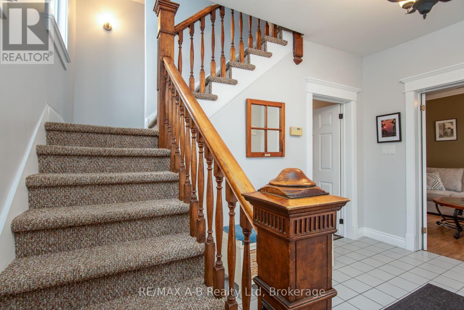 56 West Gore Street, Stratford, Ontario  N5A 1J8 - Photo 31 - X12810728