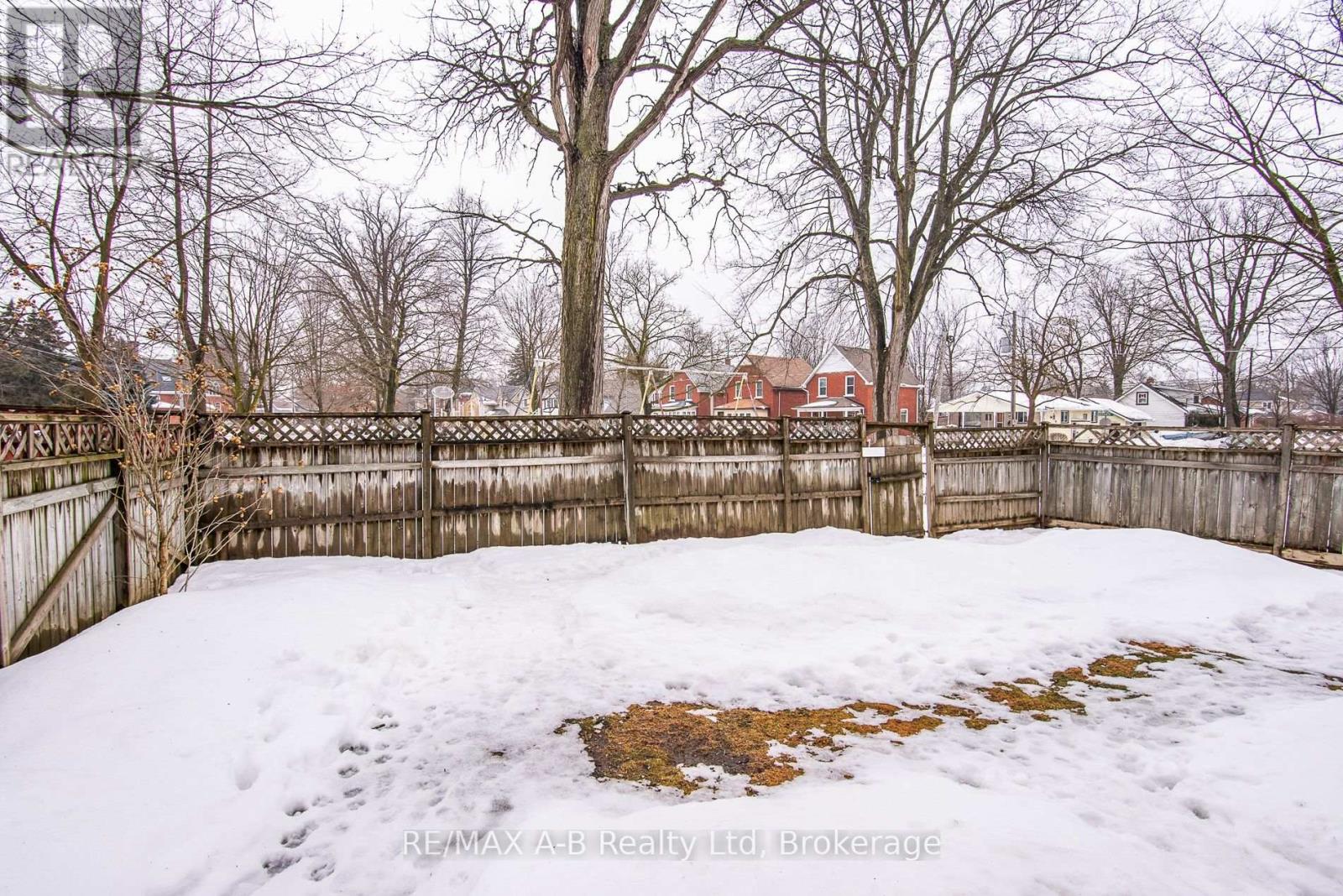 56 West Gore Street, Stratford, Ontario  N5A 1J8 - Photo 5 - X12810728