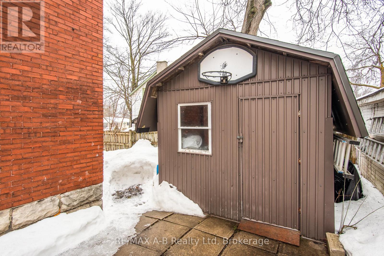 56 West Gore Street, Stratford, Ontario  N5A 1J8 - Photo 6 - X12810728