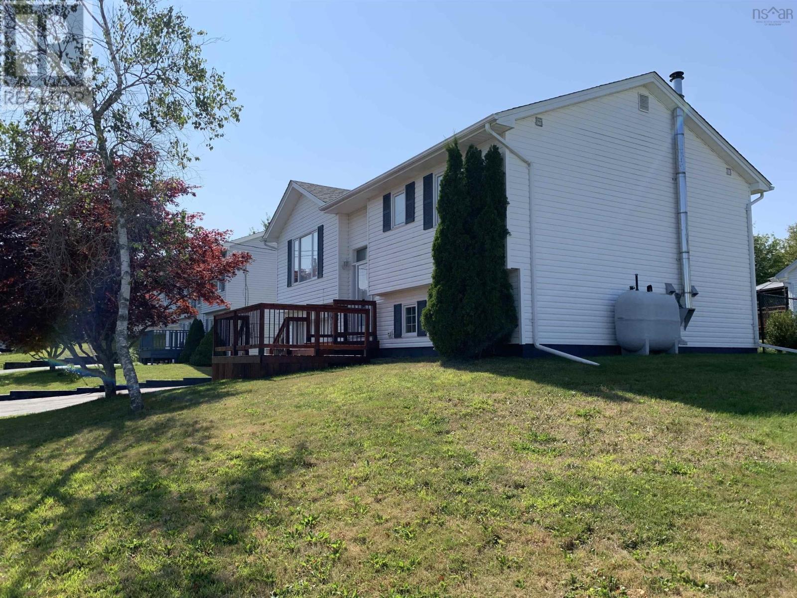 1 Cassandra Drive, Dartmouth, Nova Scotia  B2W 6H3 - Photo 4 - 202522277