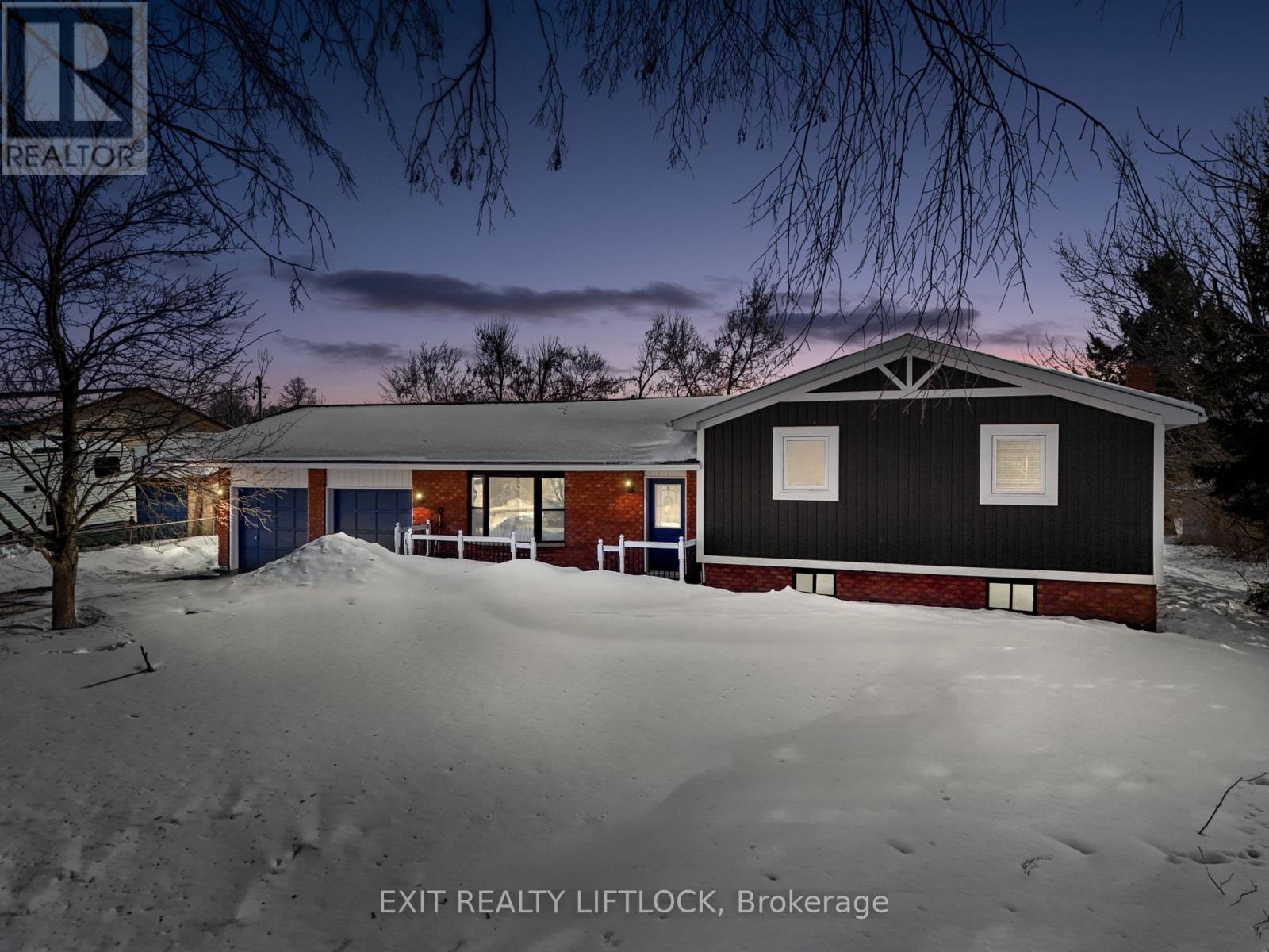 1018 Meadowview Road, Kawartha Lakes, Ontario  K0L 2W0 - Photo 2 - X12810800