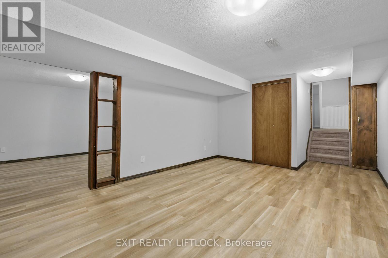 1018 Meadowview Road, Kawartha Lakes, Ontario  K0L 2W0 - Photo 24 - X12810800