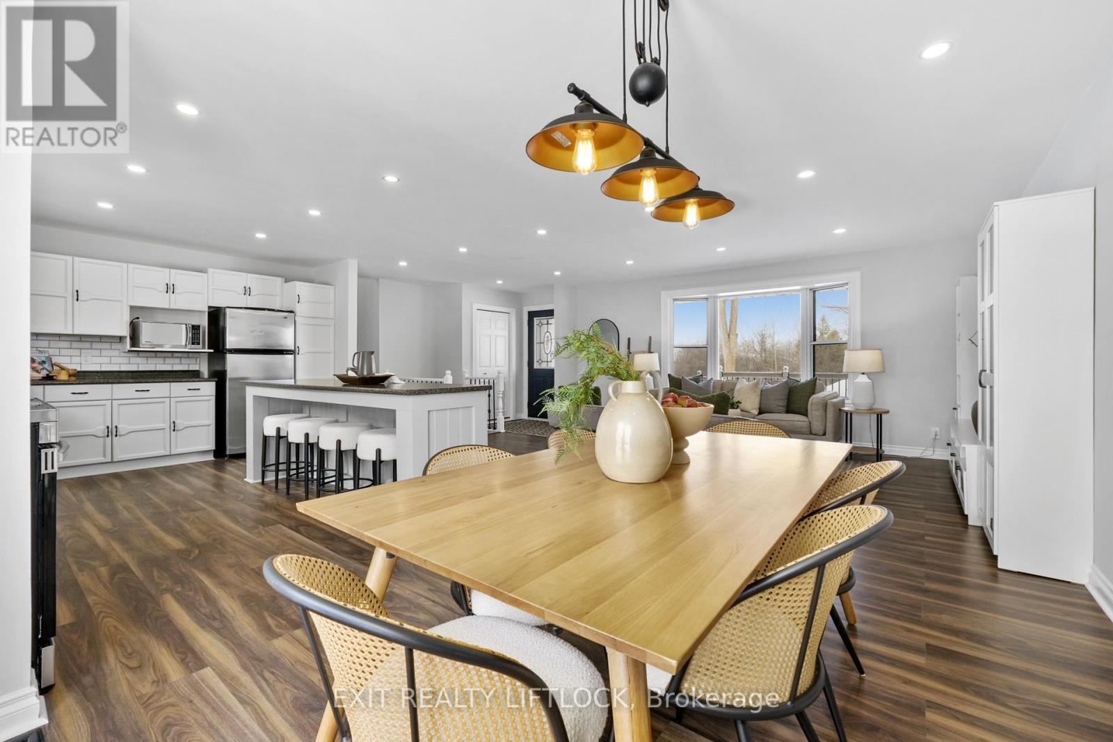 1018 Meadowview Road, Kawartha Lakes, Ontario  K0L 2W0 - Photo 9 - X12810800