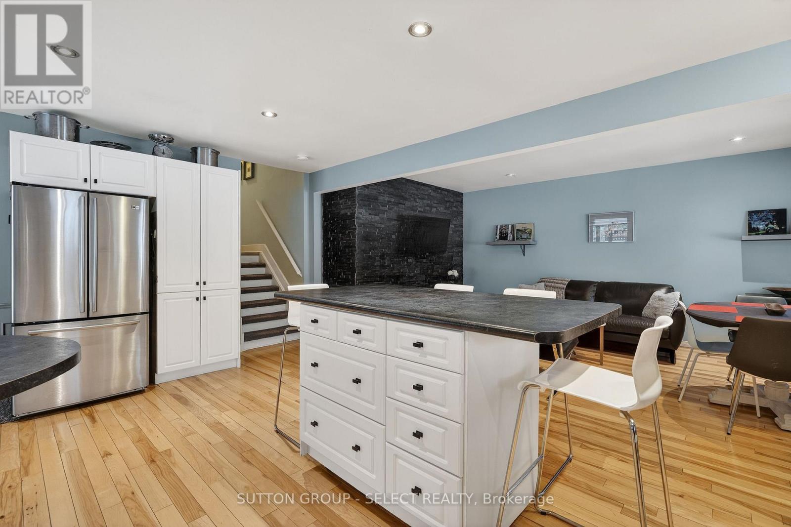 45 Upper Avenue, London North, Ontario  N6H 2L5 - Photo 11 - X12810752