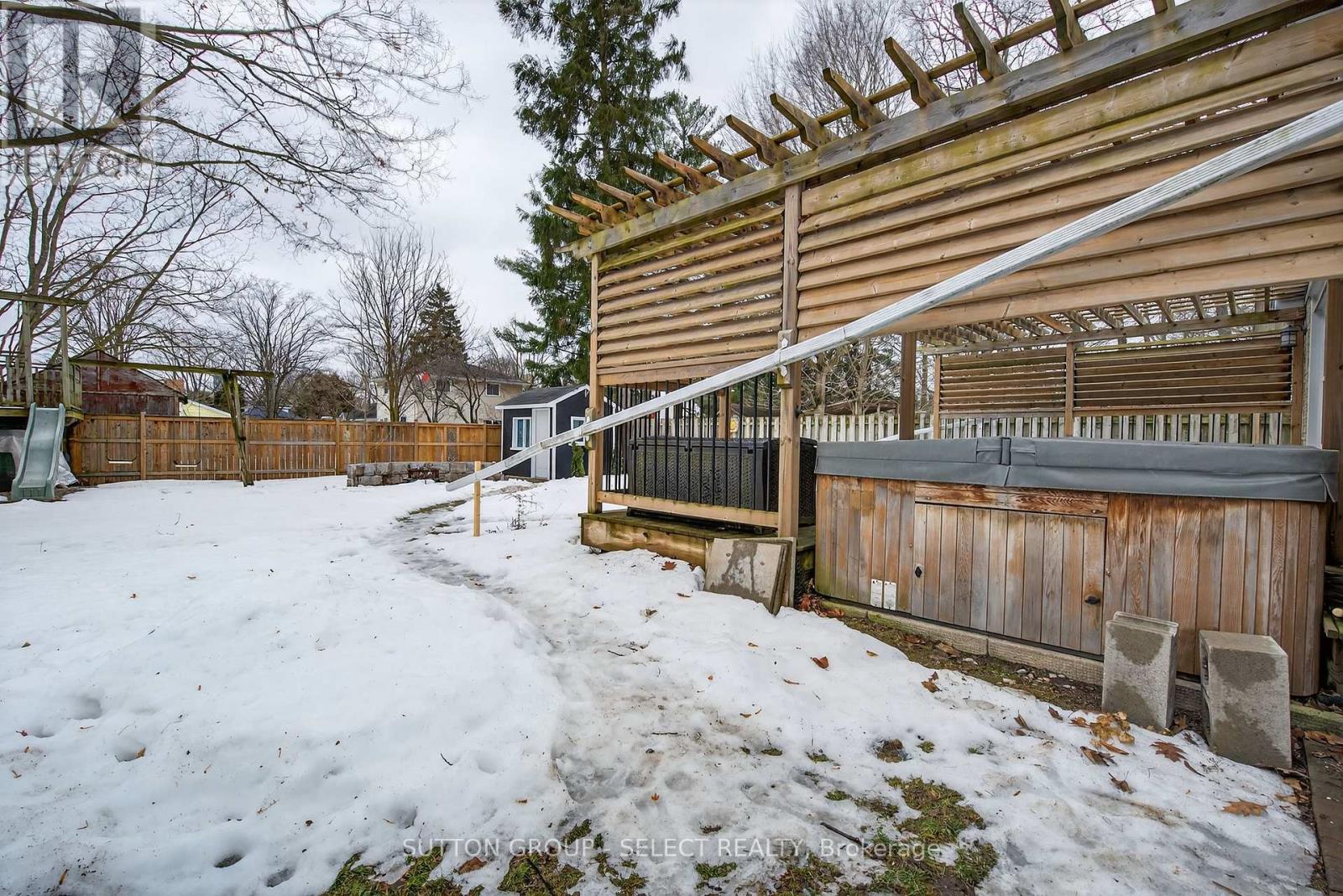 45 Upper Avenue, London North, Ontario  N6H 2L5 - Photo 36 - X12810752