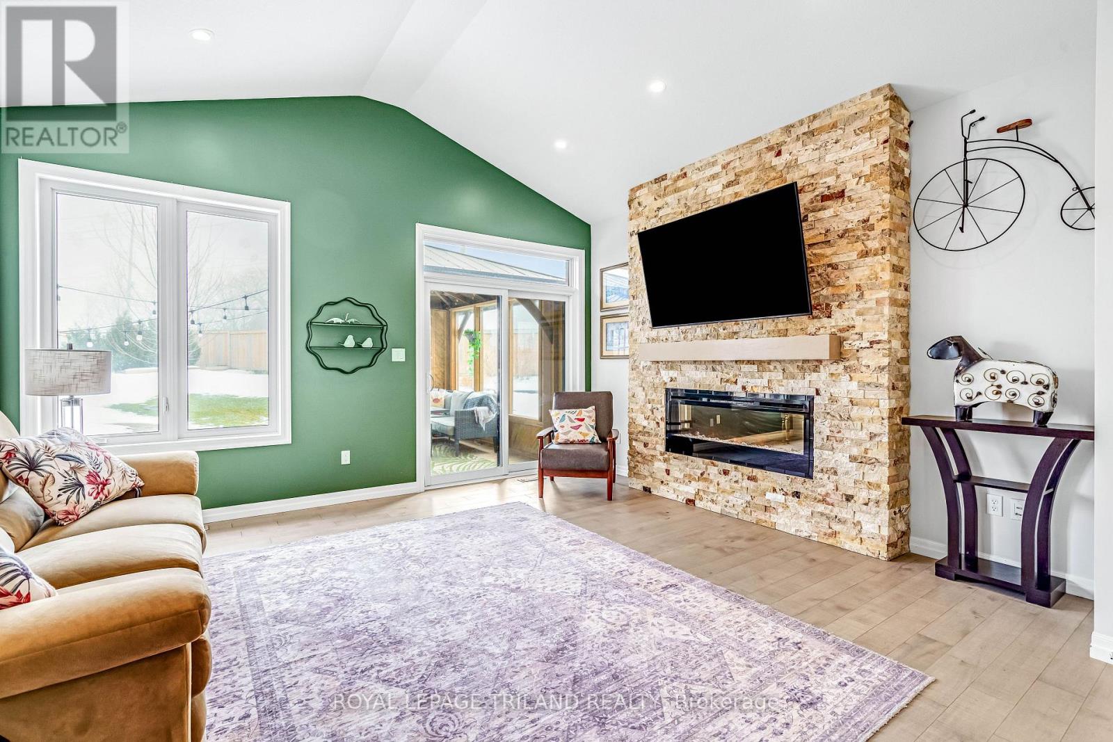 52 Charter Creek Court, St. Thomas, Ontario  N5R 0L3 - Photo 12 - X12810788