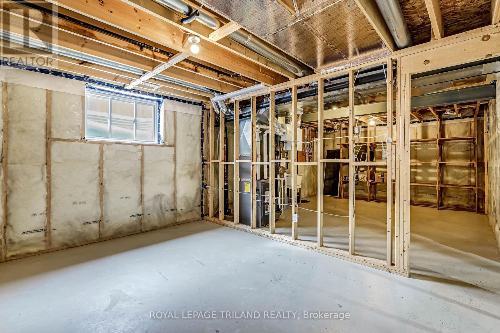 52 Charter Creek Court, St. Thomas, Ontario  N5R 0L3 - Photo 34 - X12810788