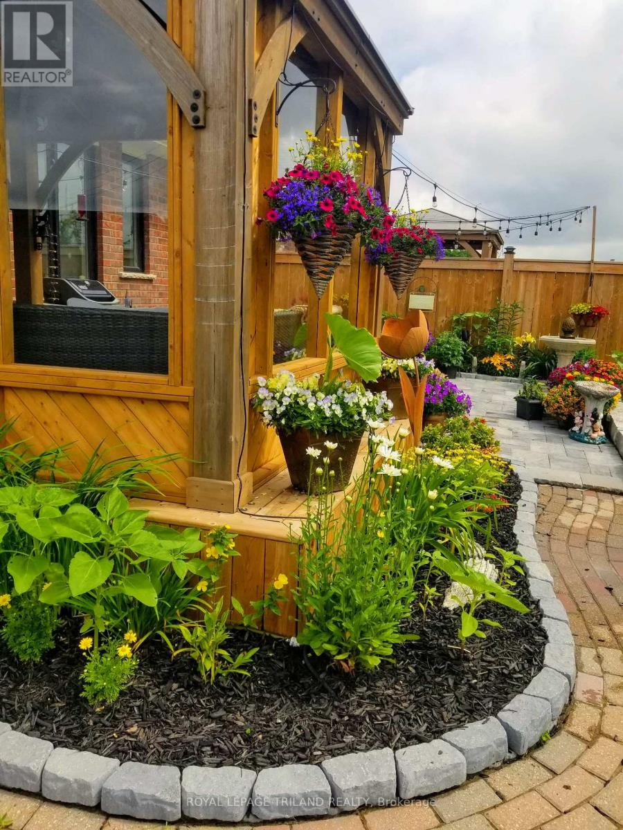 52 Charter Creek Court, St. Thomas, Ontario  N5R 0L3 - Photo 46 - X12810788