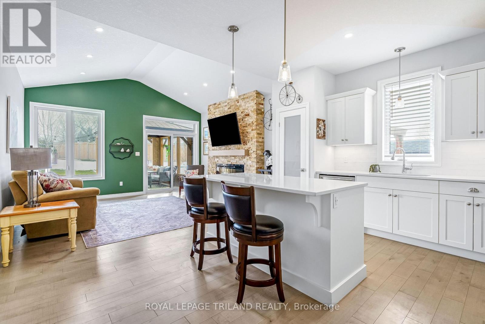 52 Charter Creek Court, St. Thomas, Ontario  N5R 0L3 - Photo 5 - X12810788