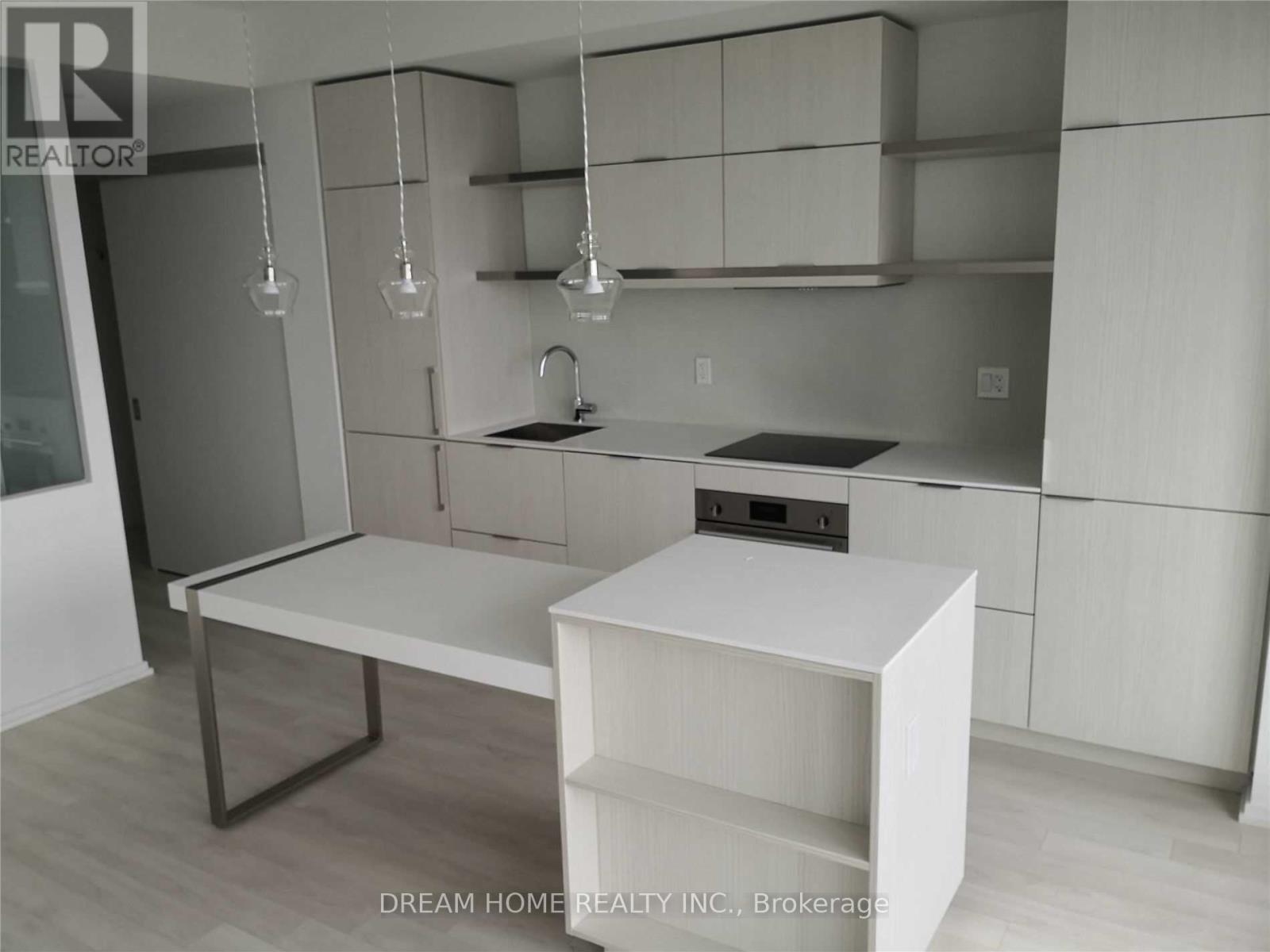 5304 - 197 Yonge Street, Toronto, Ontario  M5B 0C1 - Photo 3 - C12810764