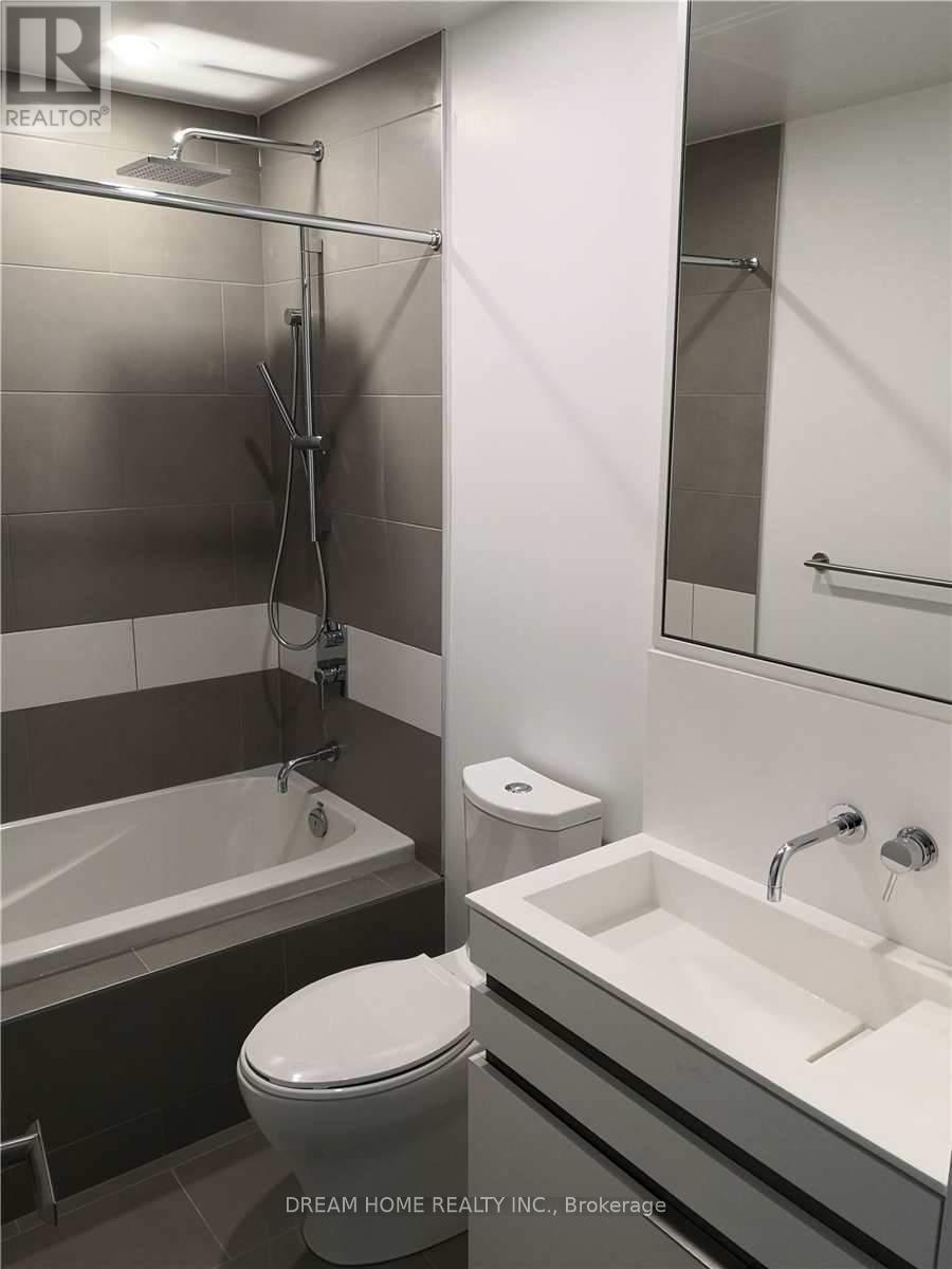 5304 - 197 Yonge Street, Toronto, Ontario  M5B 0C1 - Photo 6 - C12810764