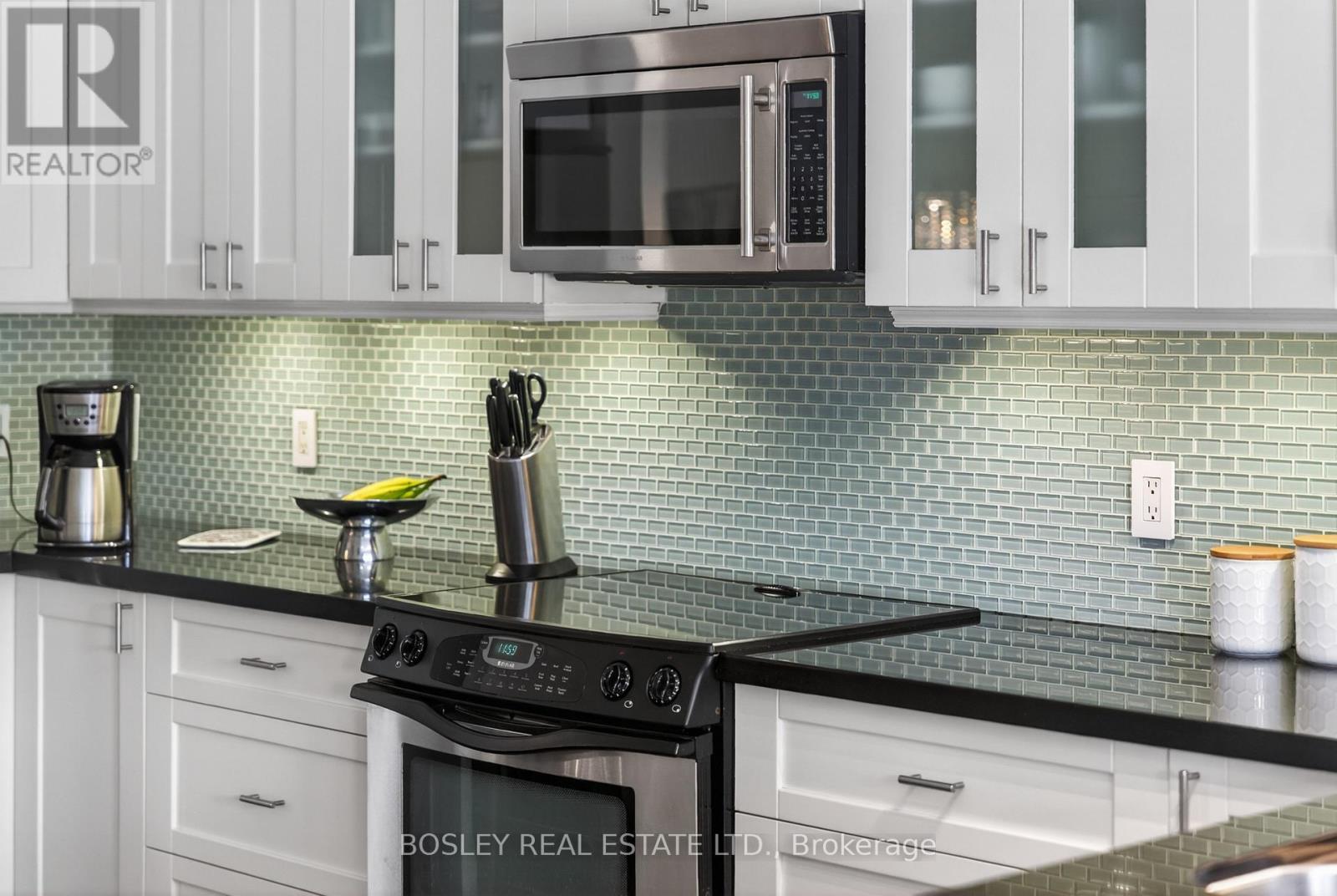 69 Manor Road E, Toronto, Ontario  M4S 1R1 - Photo 11 - C12810786