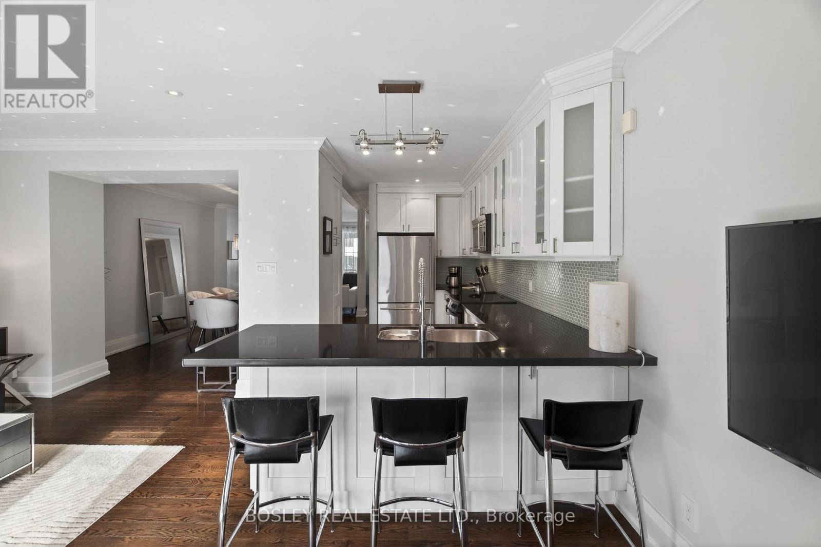 69 Manor Road E, Toronto, Ontario  M4S 1R1 - Photo 9 - C12810786