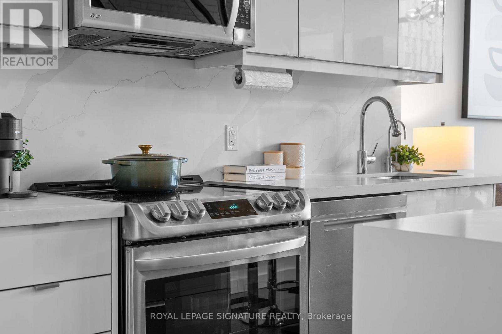 606 - 33 Mill Street, Toronto, Ontario  M5A 3R3 - Photo 8 - C12810794