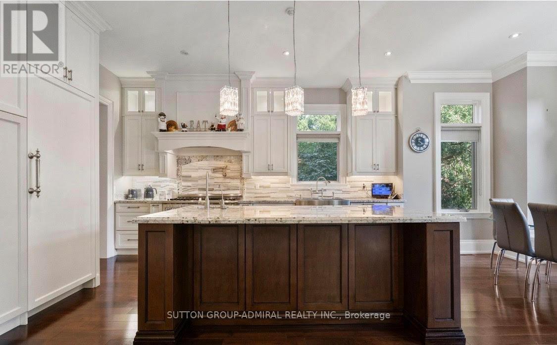 669 Bedford Park Avenue, Toronto, Ontario  M5M 1K4 - Photo 15 - C12810810