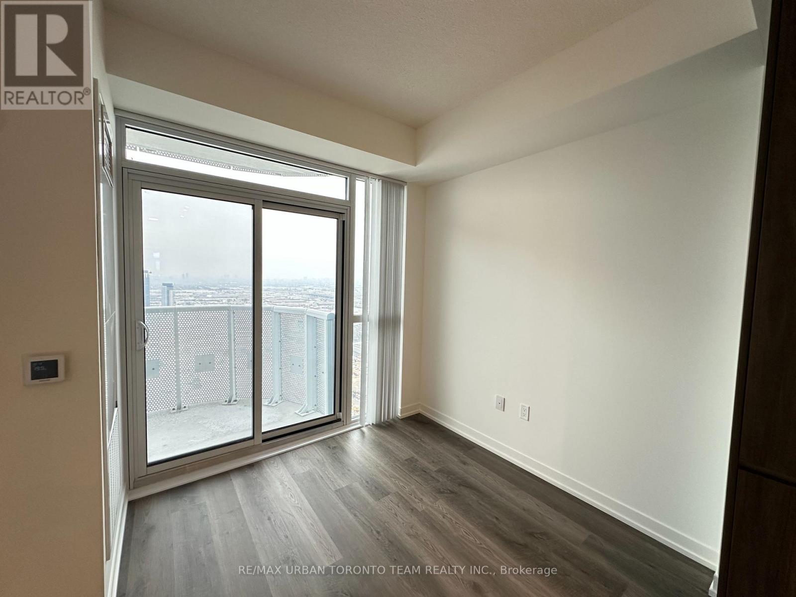 4808 - 8 Interchange Way, Vaughan, Ontario  L4K 5Z7 - Photo 5 - N12810784