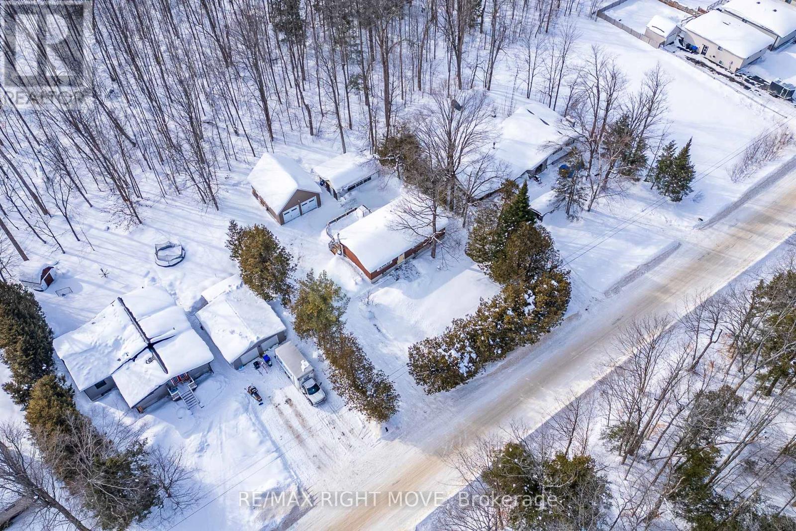 3304 Goldstein Road, Severn, Ontario  L0K 2B0 - Photo 4 - S12810758